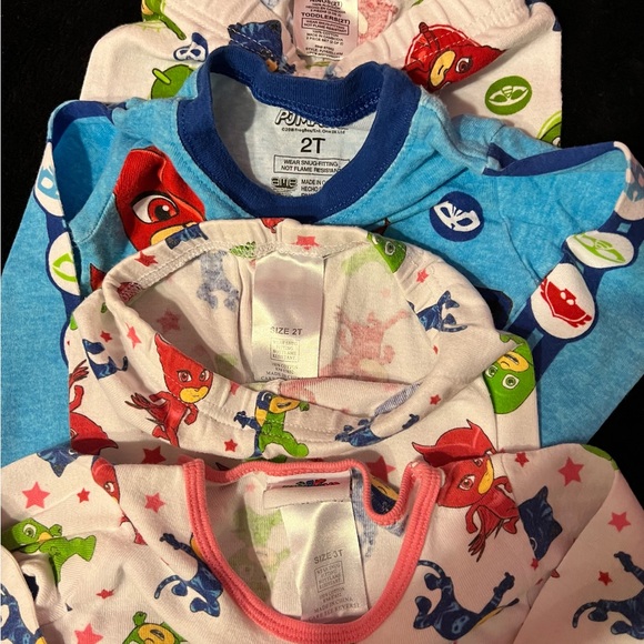 Lot 2 -PJ Masks long sleeve pajama sets Boys size 2t - Picture 3 of 7